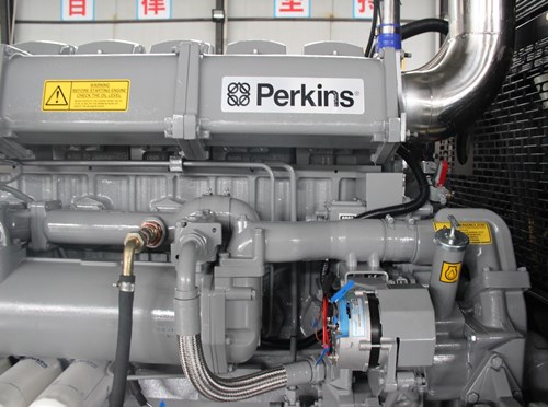 南沙频率波动时，发电机组有哪些保护措施？